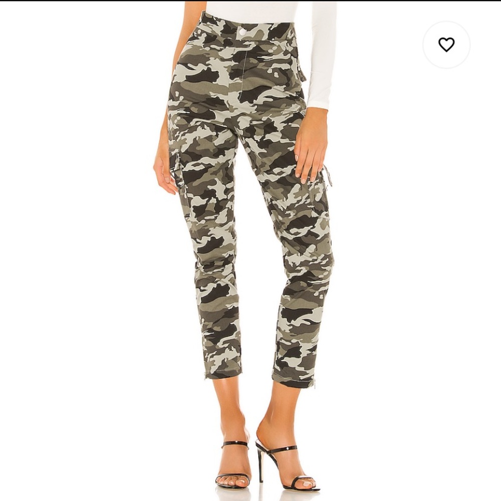 Superdown Paxton Camo Cargo Pants - like new